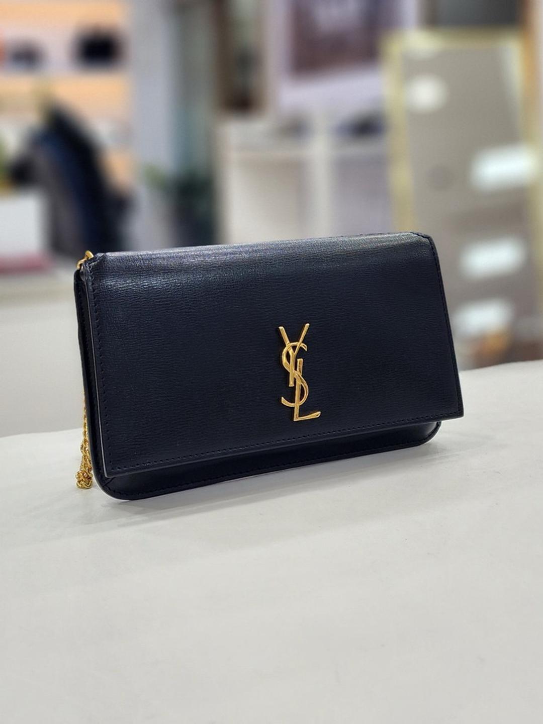 Yves Saint Laurent Сумка Saint Laurent — фото 2