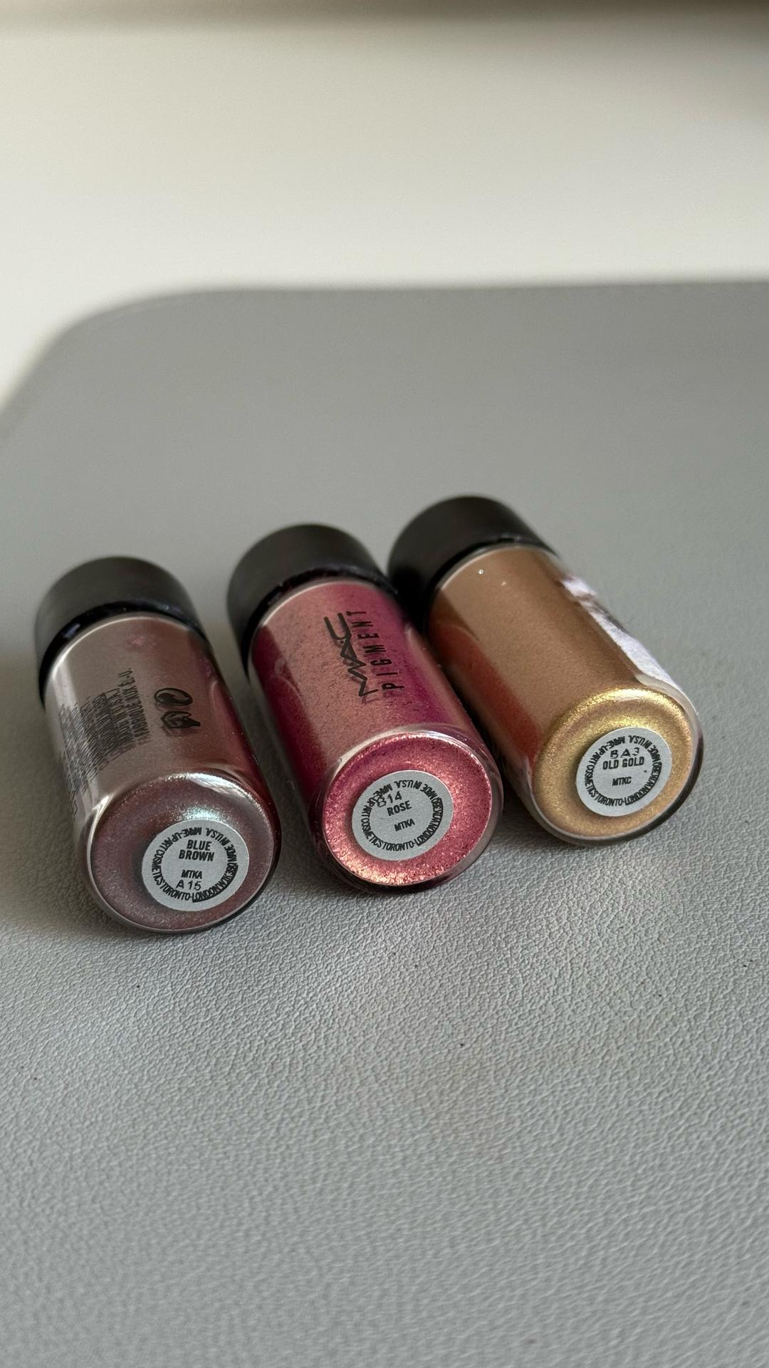 MAC Рассыпчатые тени MAC mini pigment (Blue Brown, Rose, Old Gold) — фото 2