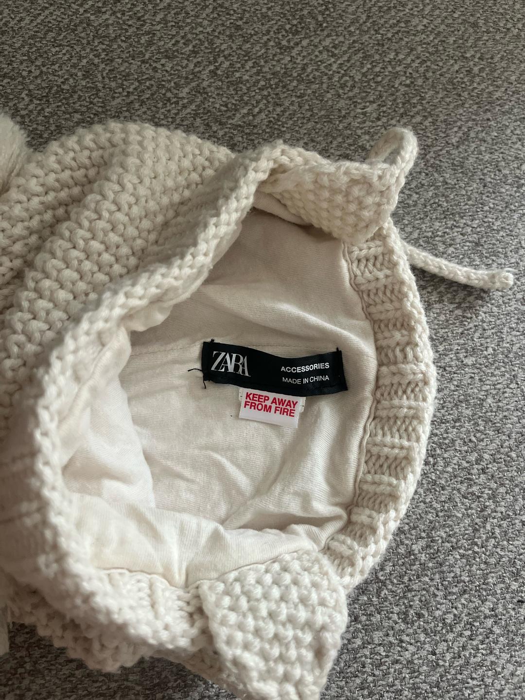 Zara Детская вязаная шапка ZARA с помпонами — фото 2