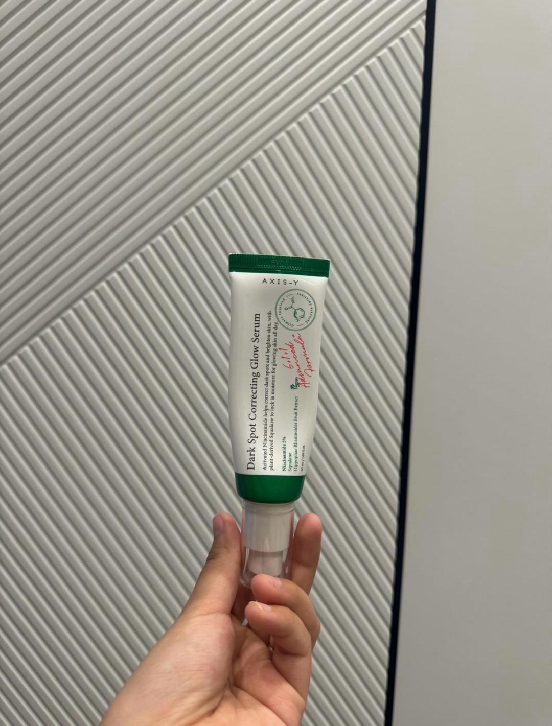 Axis-Y Сыворотка Dark Spot Correcting Glow Serum — фото 2