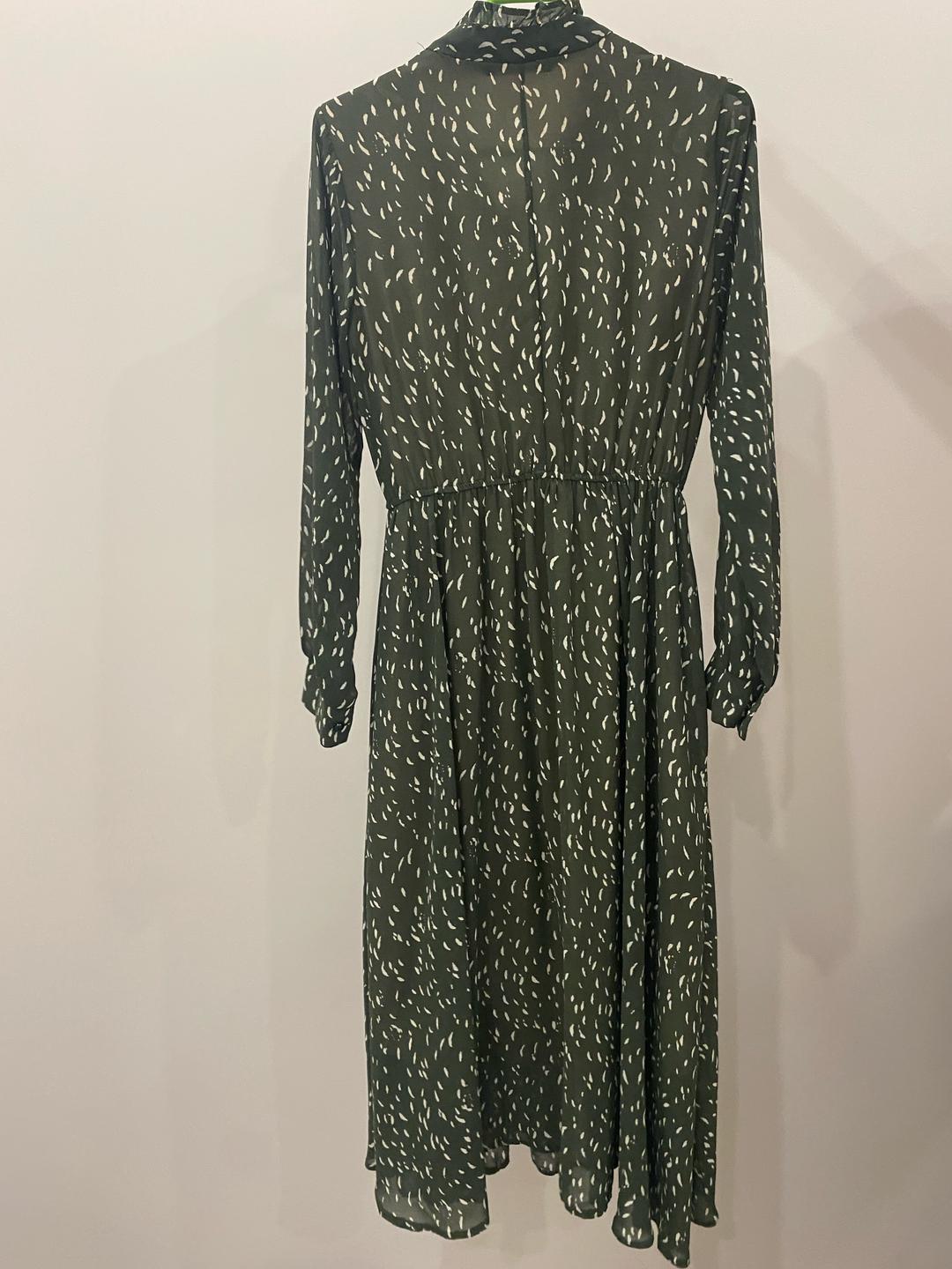 Нет бренда 🌿 Элегантное платье миди в стиле casual chic 🌿 — фото 2