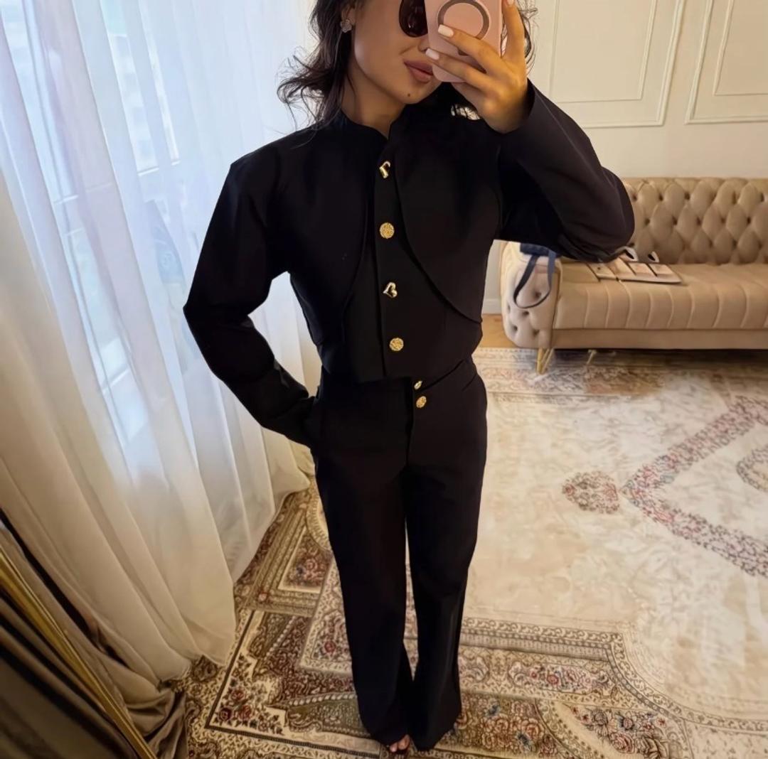 Нет бренда Стильный чёрный костюм с золотыми пуговицами 🖤✨ — фото 2