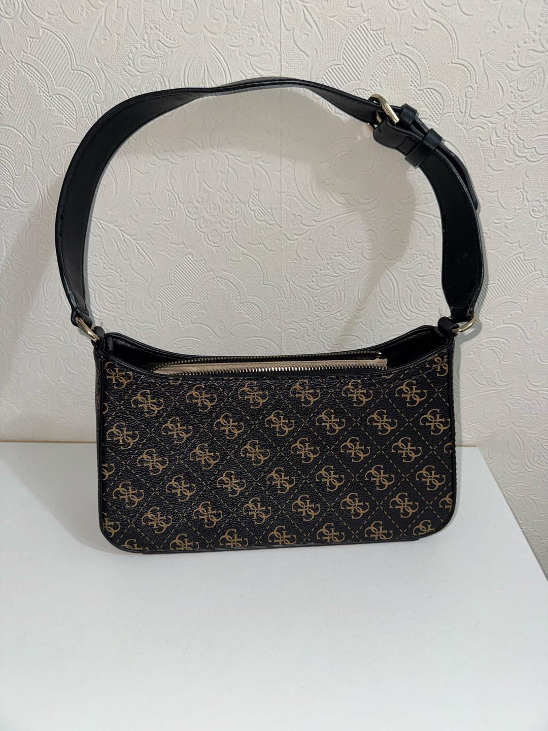 GUESS Сумка-багет Guess — фото 2