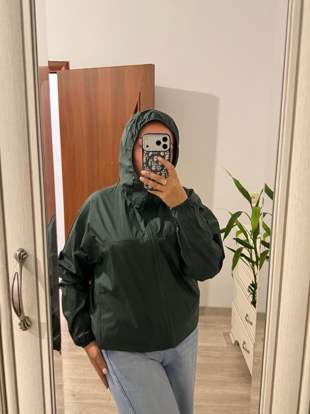 Uniqlo Женская ветровка с капюшоном Юникло — фото 2
