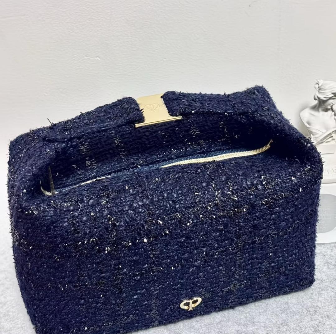 Comme des Garçons PLAY Косметичка Clé de Peau Beauté — фото 2