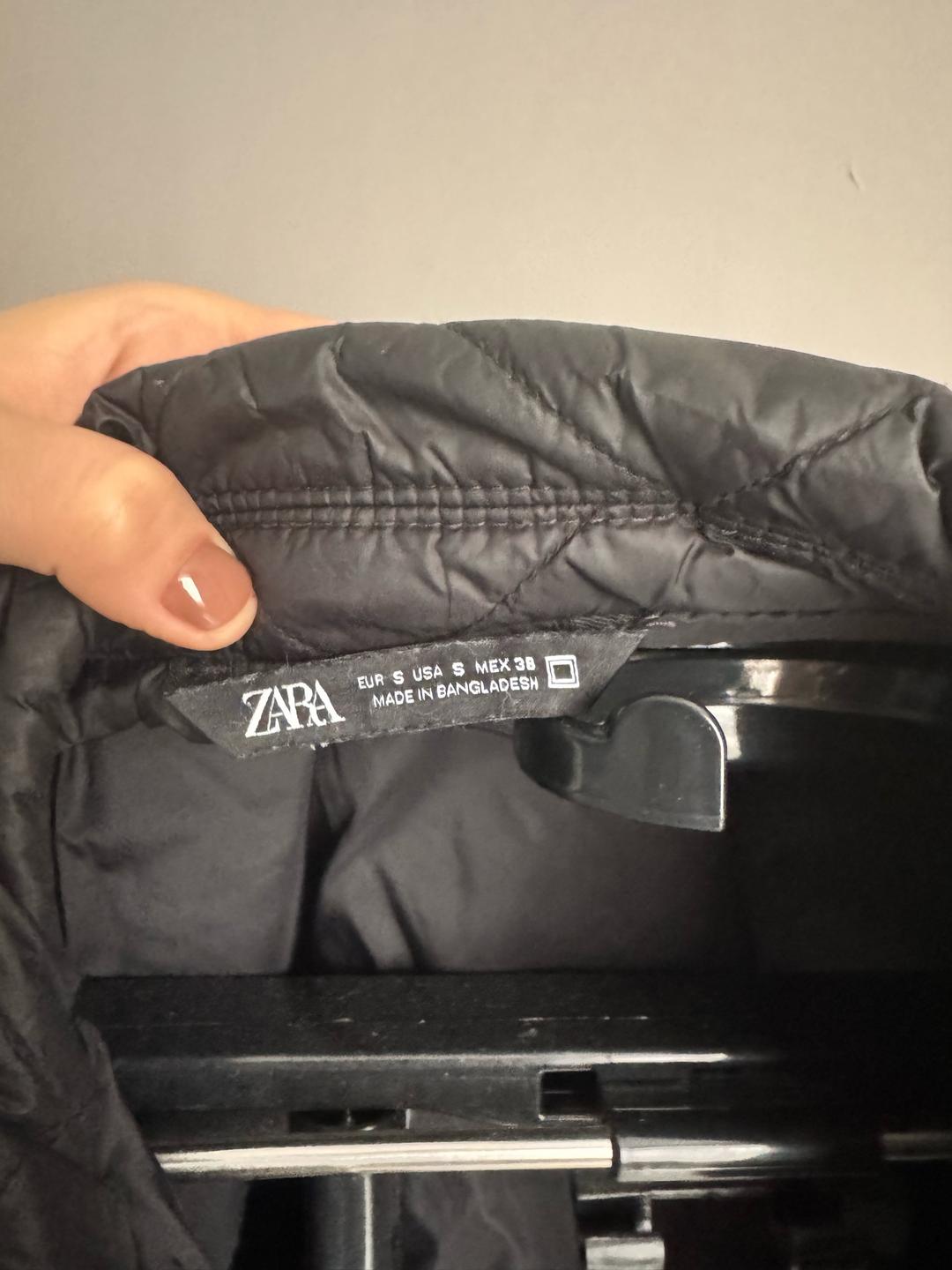 Zara Стеганая куртка ZARA на замке — фото 2