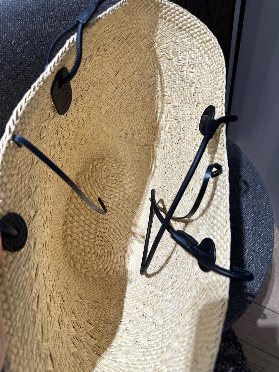 Loewe Сумка Loewe Medium Anagram Basket bag in iraca palm and calfskin — фото 2
