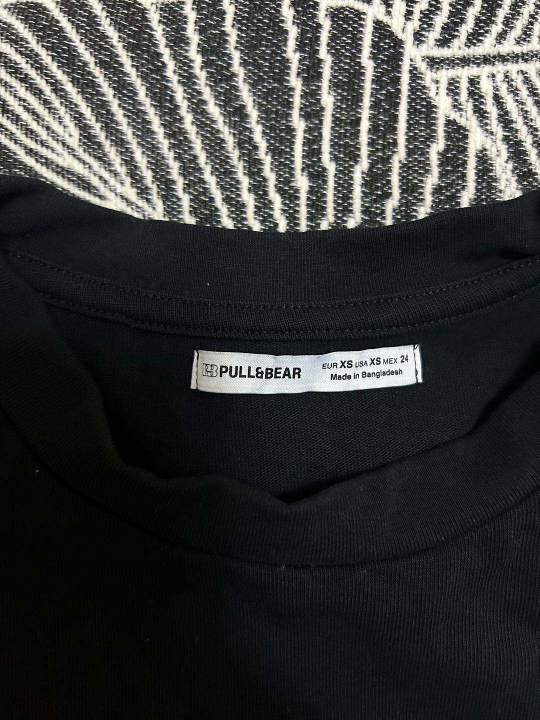 Pull & Bear Черная футболка Pull&Bear — фото 2