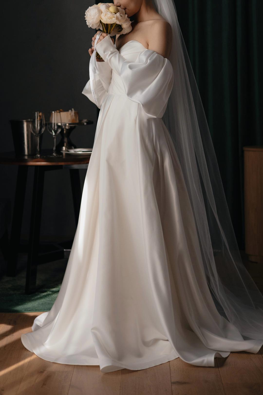 Ivory dress Свадебное платье с открытыми плечами и пышными рукавами — фото 2
