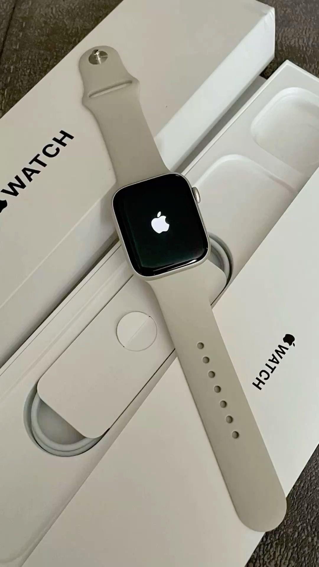 Apple Apple Watch с ремешком — фото 2