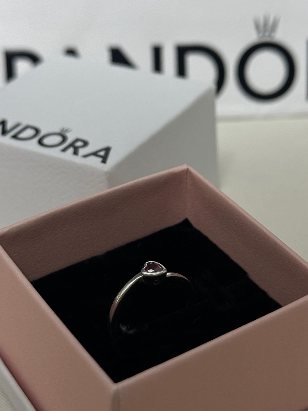 Pandora Кольцо Pandora с розовым сердцем — фото 2