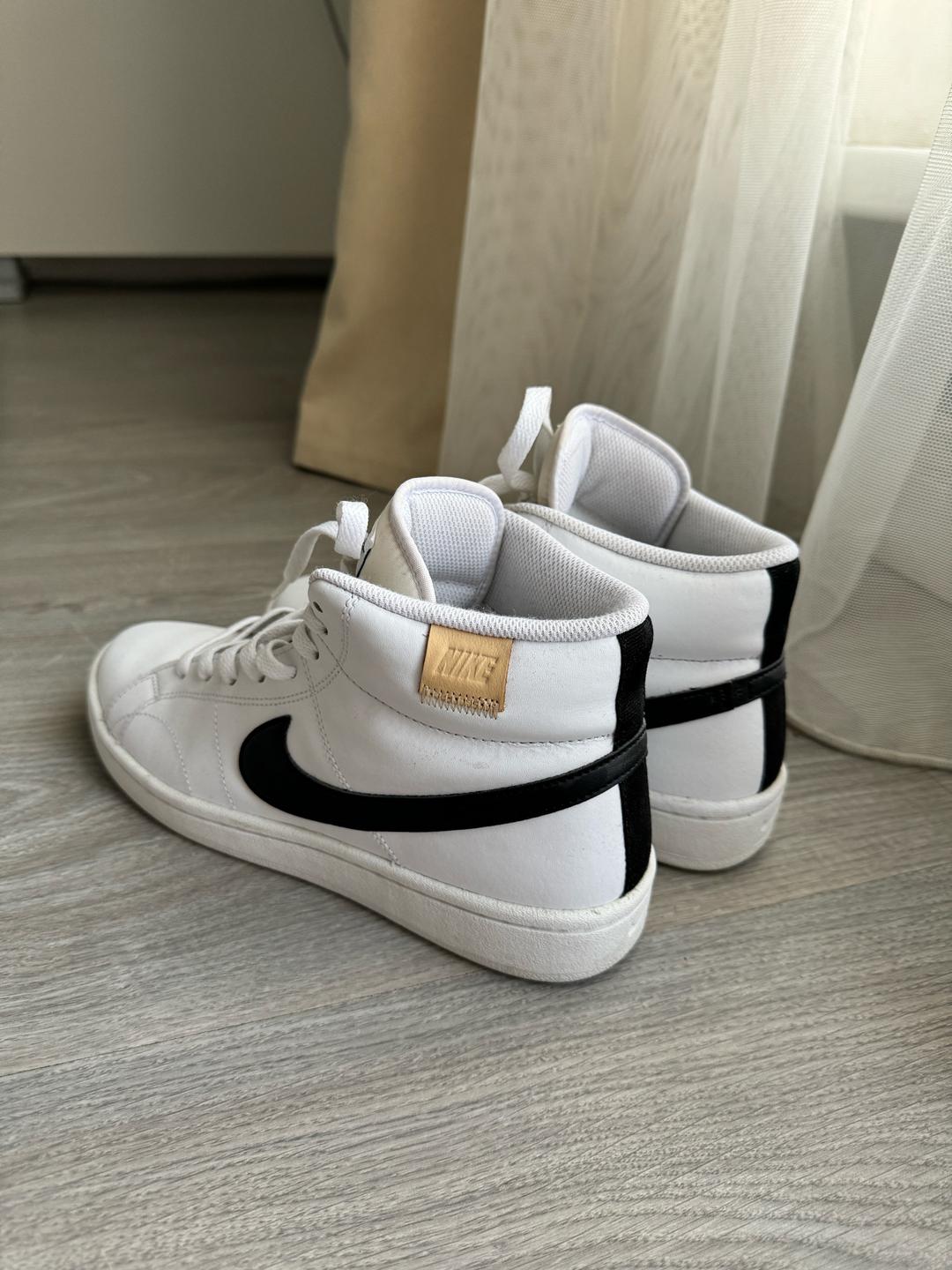 Nike Кроссовки nike женские — фото 2