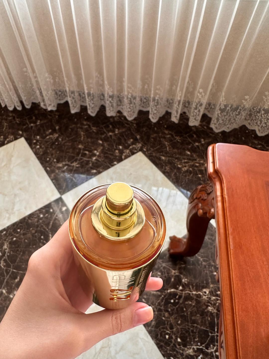 Carolina Herrera Carolina Herrera 212 VIP набор парфюм и лосьон для тела — фото 2