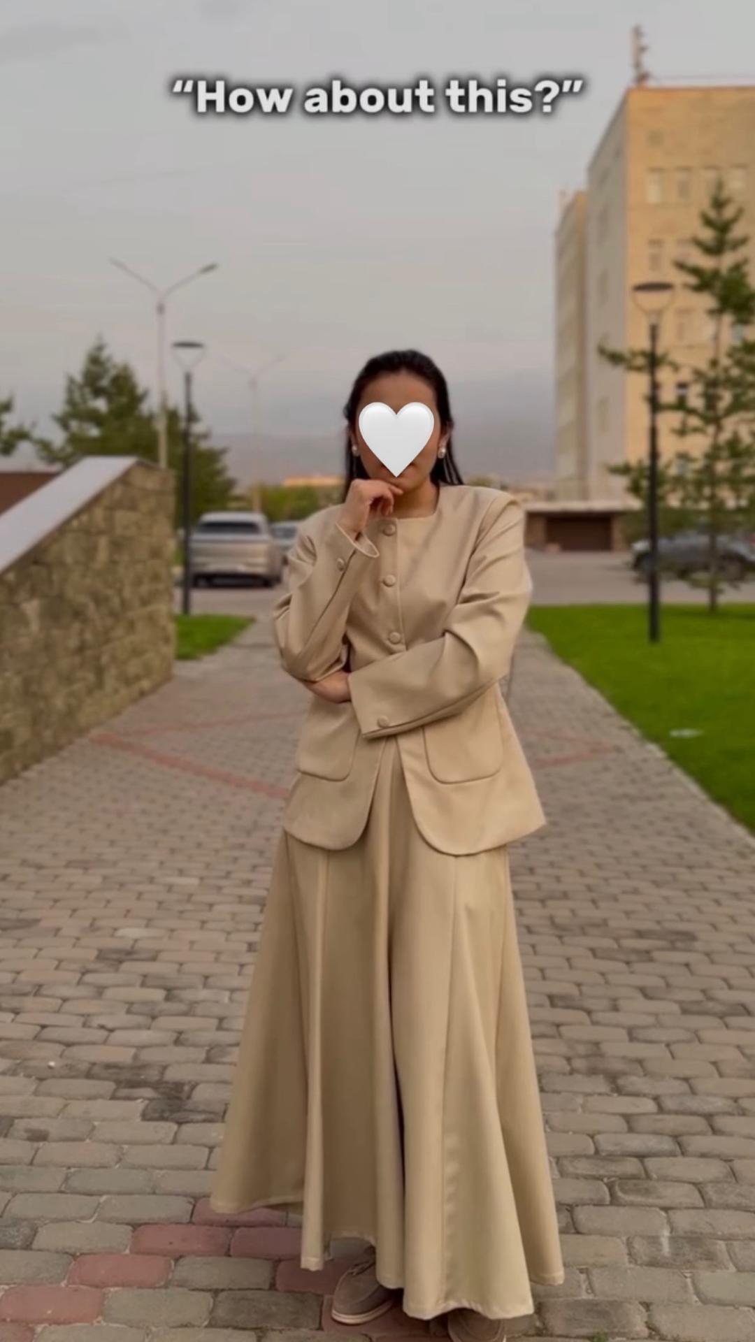 Нет бренда Женский костюм с жакетом и длинной юбкой — фото 2