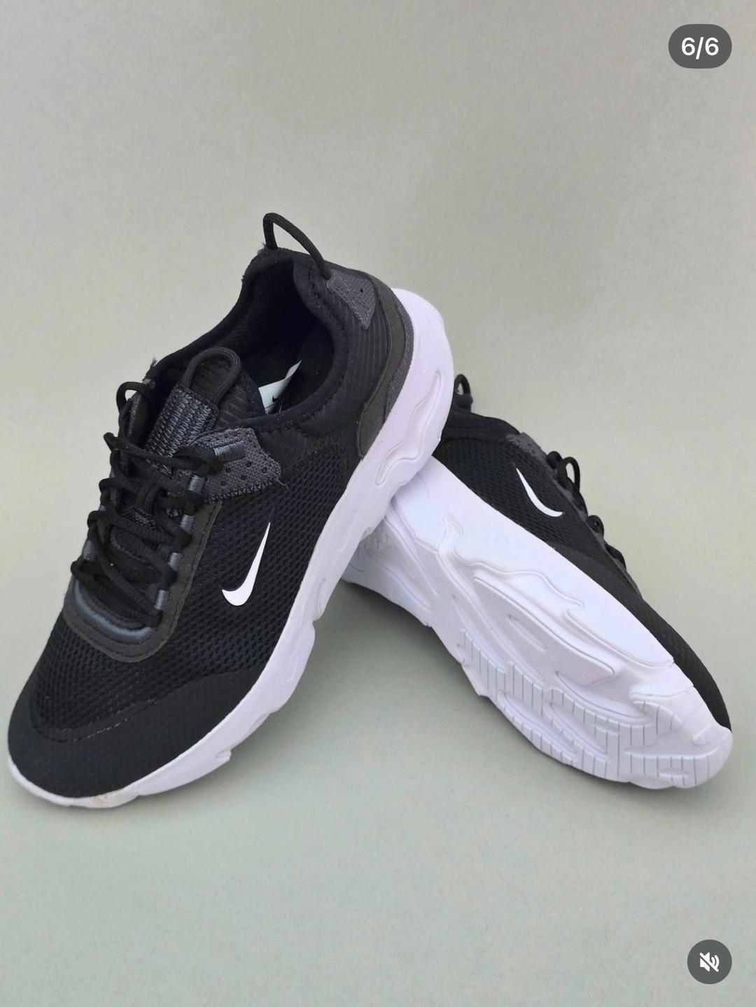 Nike Кроссовки  Nike React Live — фото 2