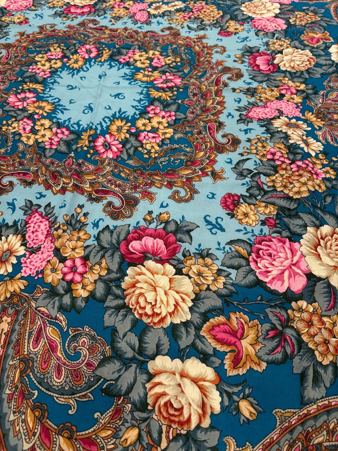 Павлопосадская платочная мануфактура Павлопосадский платок — фото 2