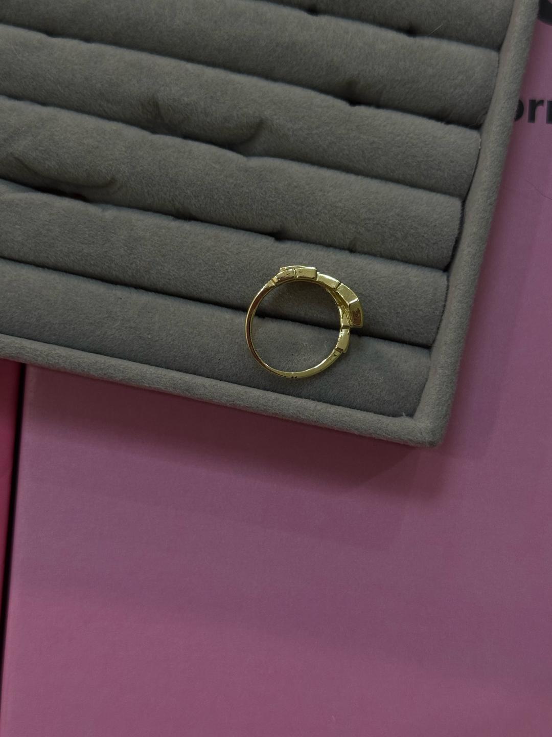 Lux Кольцо BVLGARI — фото 2