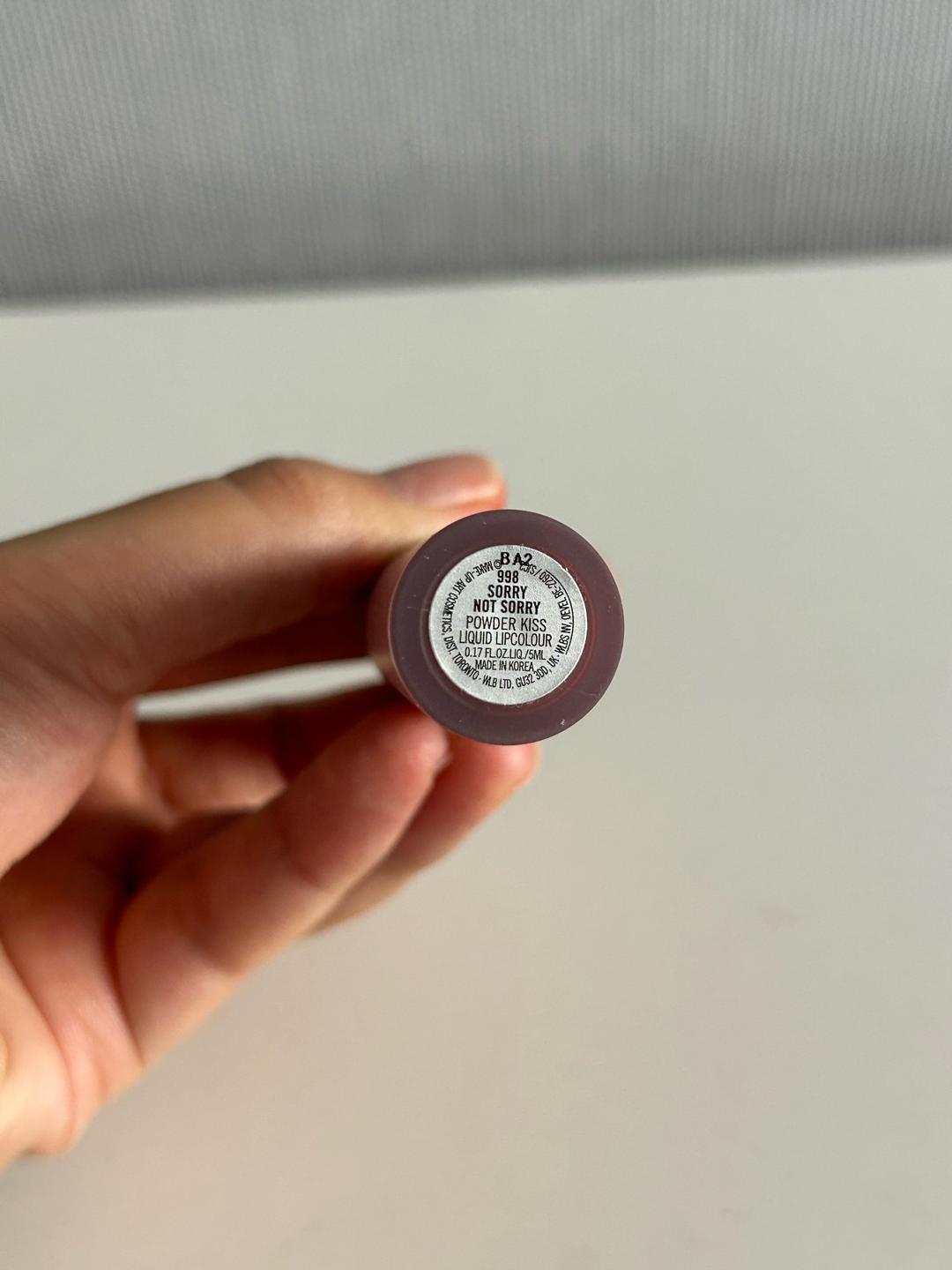 MAC Жидкая помада MAC Powder Kiss Liquid Lipcolour — фото 2