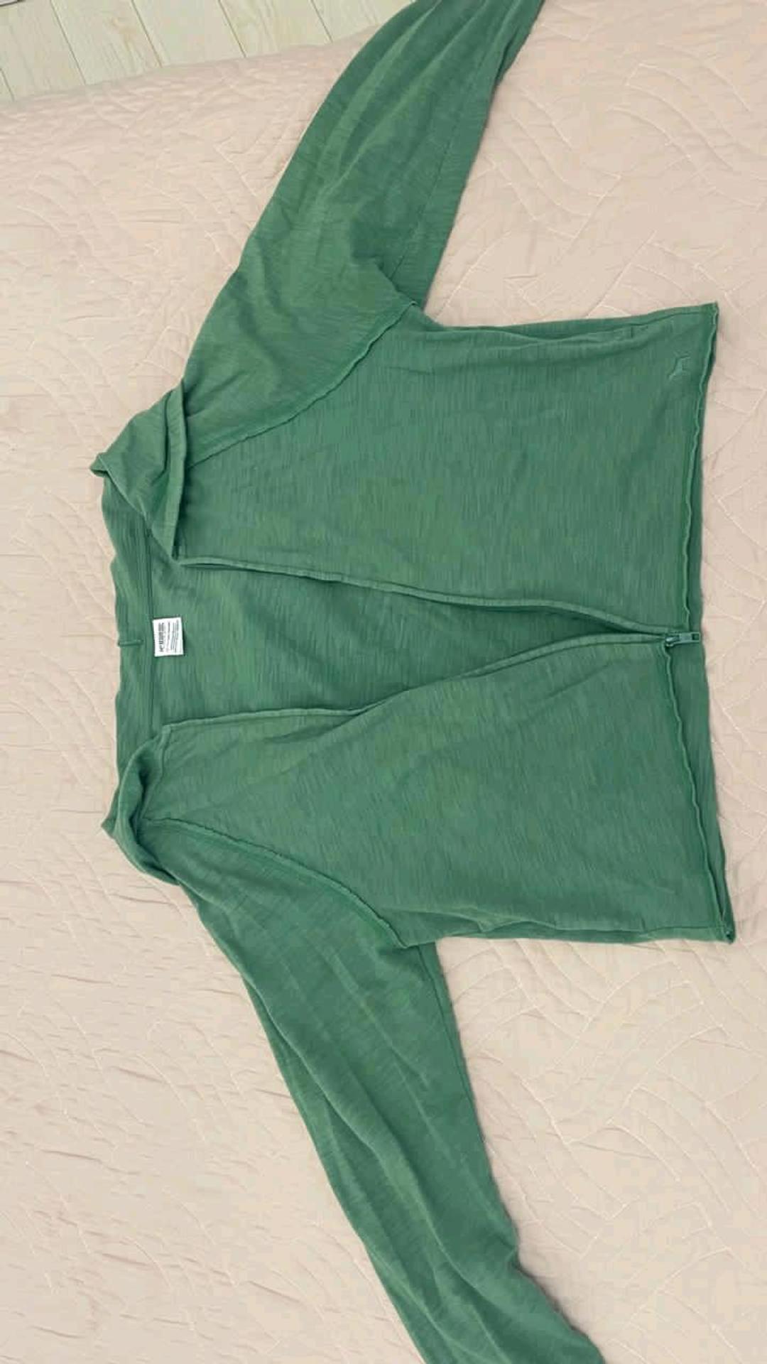 Victoria's Secret Зеленая толстовка на молнии и шорты из коллекции Victoria's Secret PINK. — фото 2