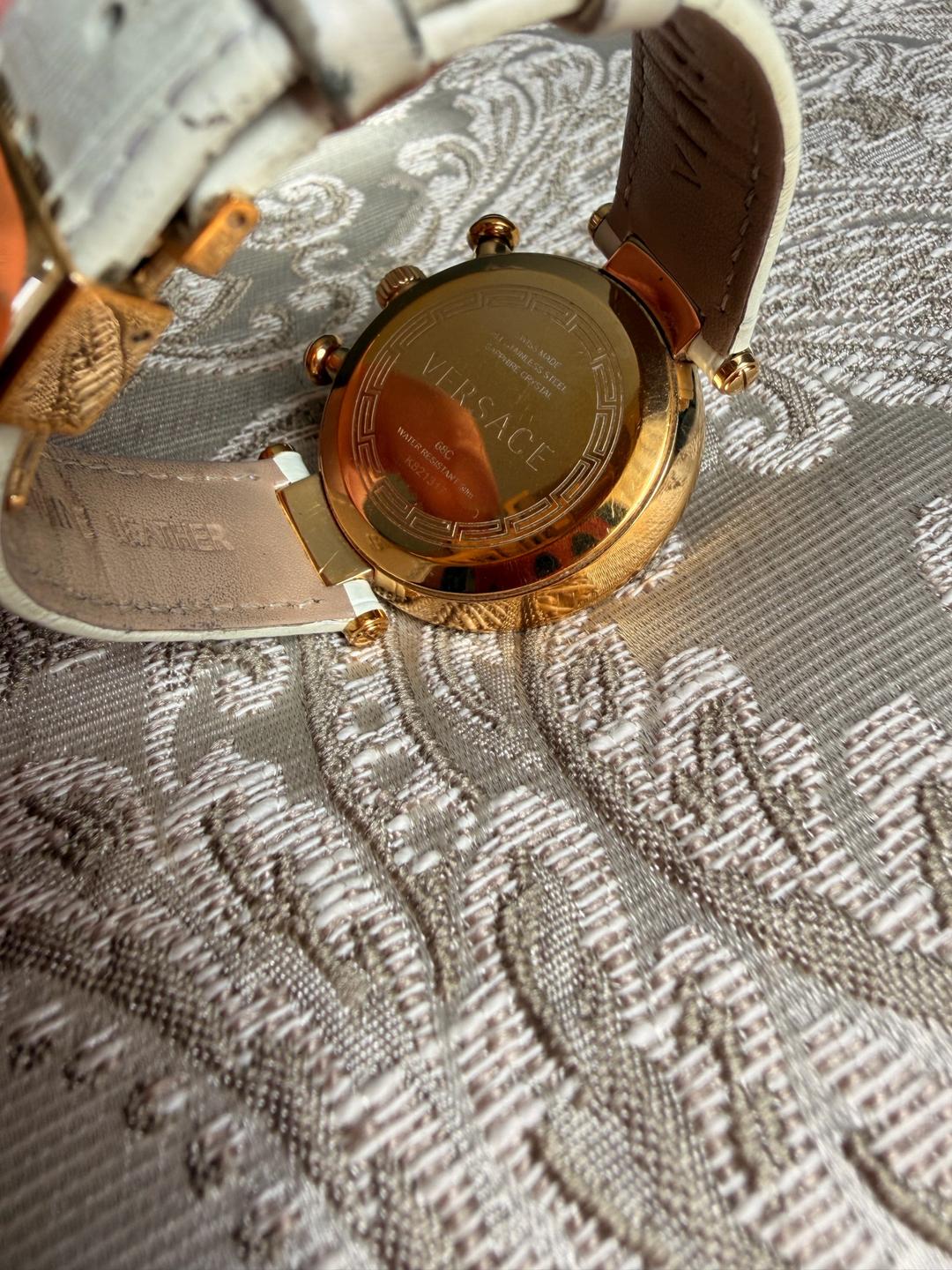 Versace Женские часы Versace — фото 2