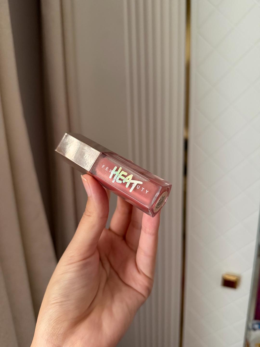 Fenty Beauty Блеск для губ Fenty Beauty Gloss Bomb Heat — фото 2