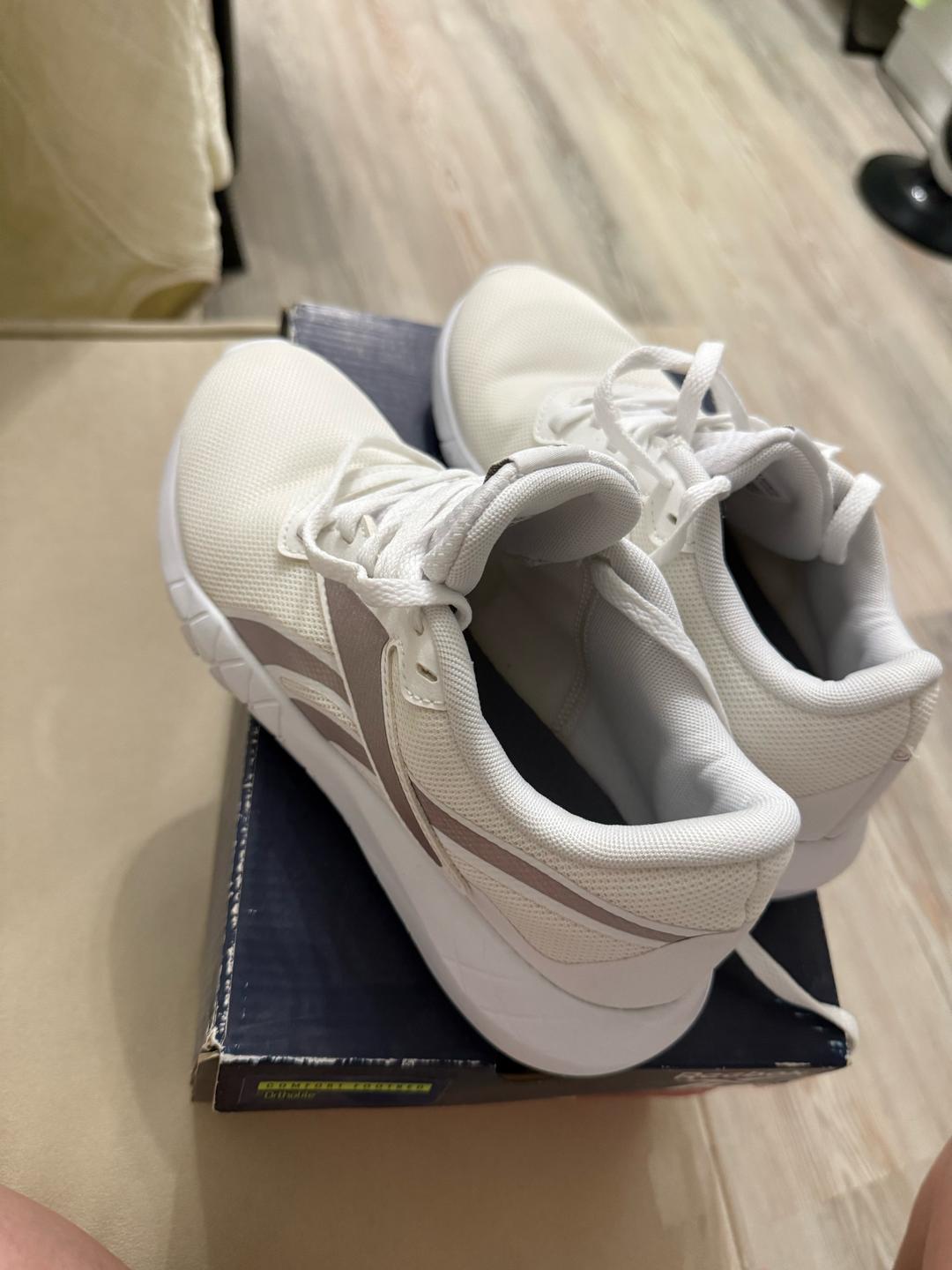 Reebok Белые кроссовки рибок оригинал — фото 2