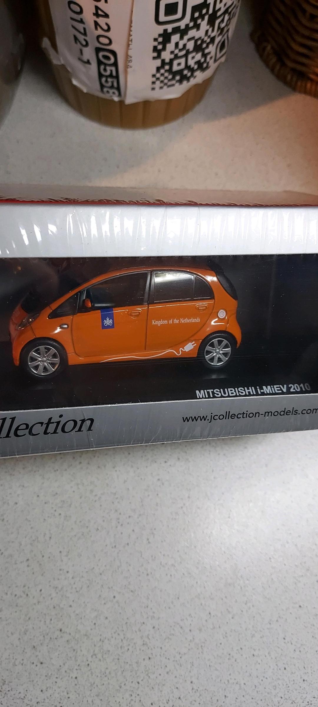Коллекционная модель Mitsubishi i-MiEV 2010 J-Collection — фото 2