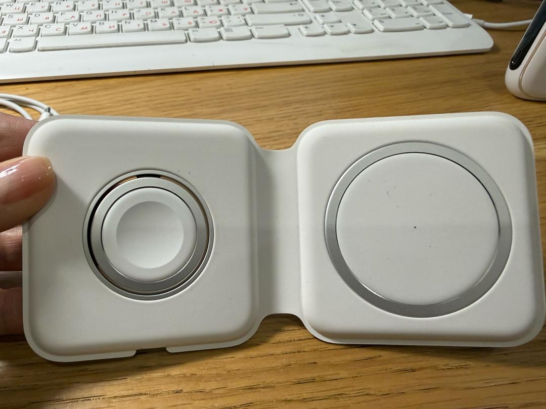 Apple Apple MagSafe Duo зарядное устройство — фото 2
