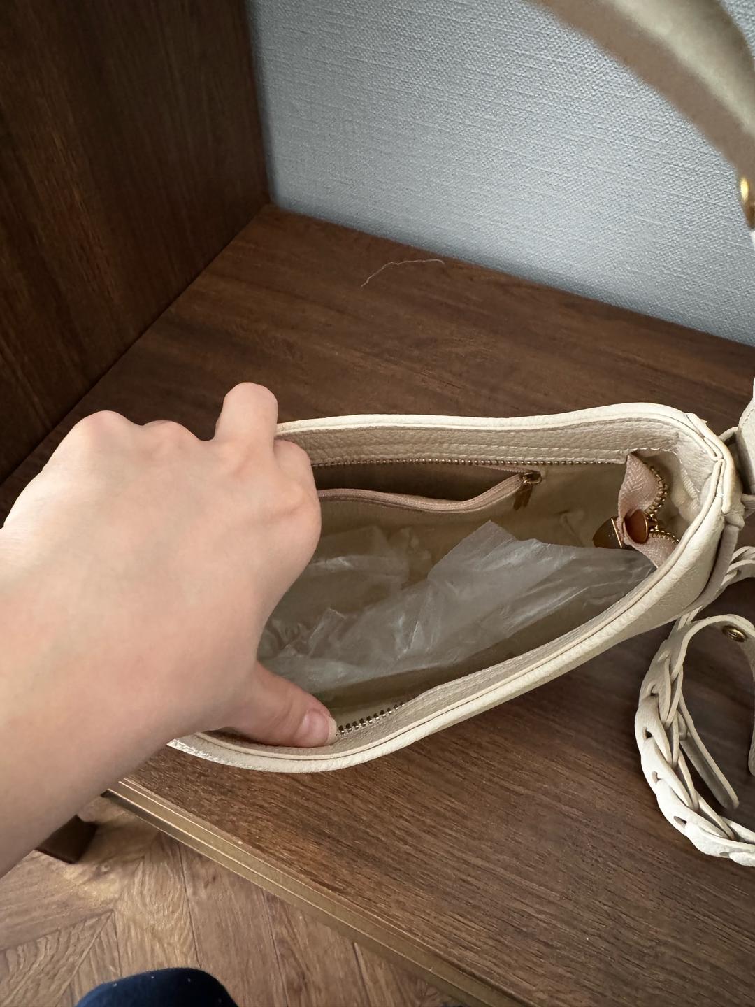 Нет бренда Продам новую сумку жемчужного цвета — фото 2