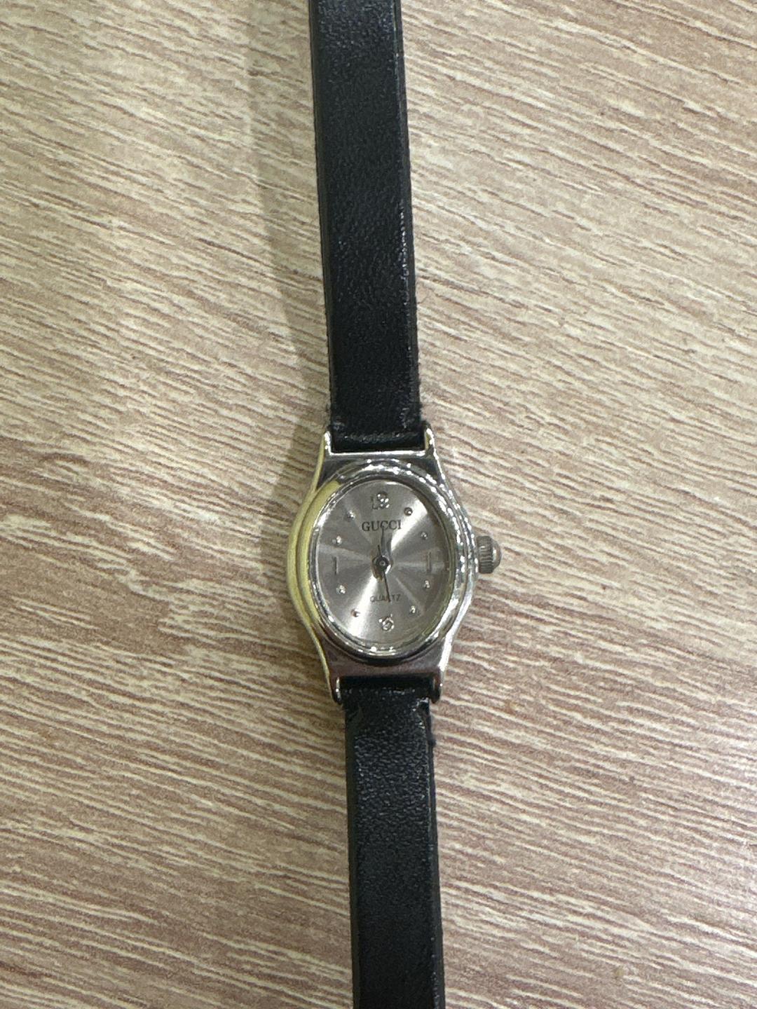 Gucci Женские часы Gucci — фото 2