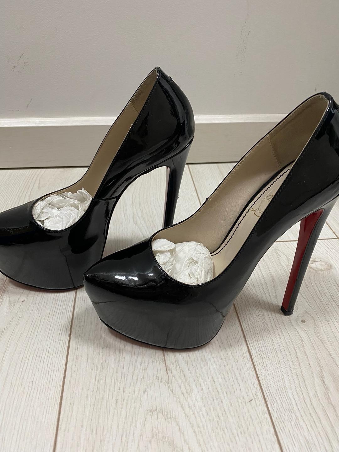 Christian Louboutin Лаковые туфли Christian Louboutin — фото 2