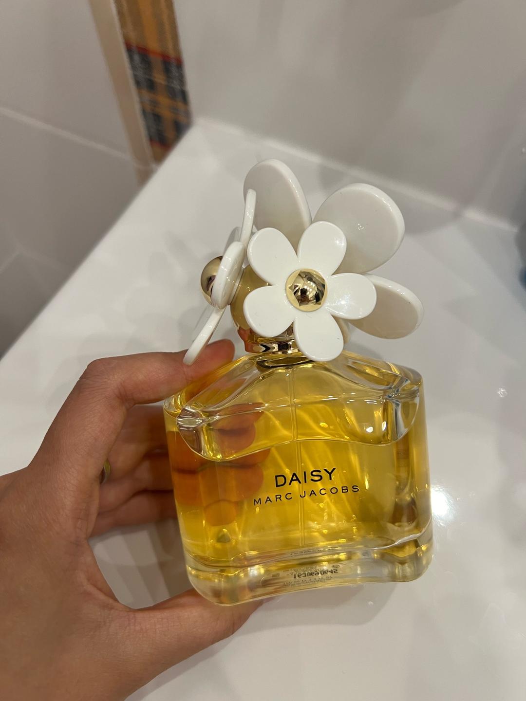 Marc Jacobs Парфюмерная вода Marc Jacobs Daisy духи — фото 2