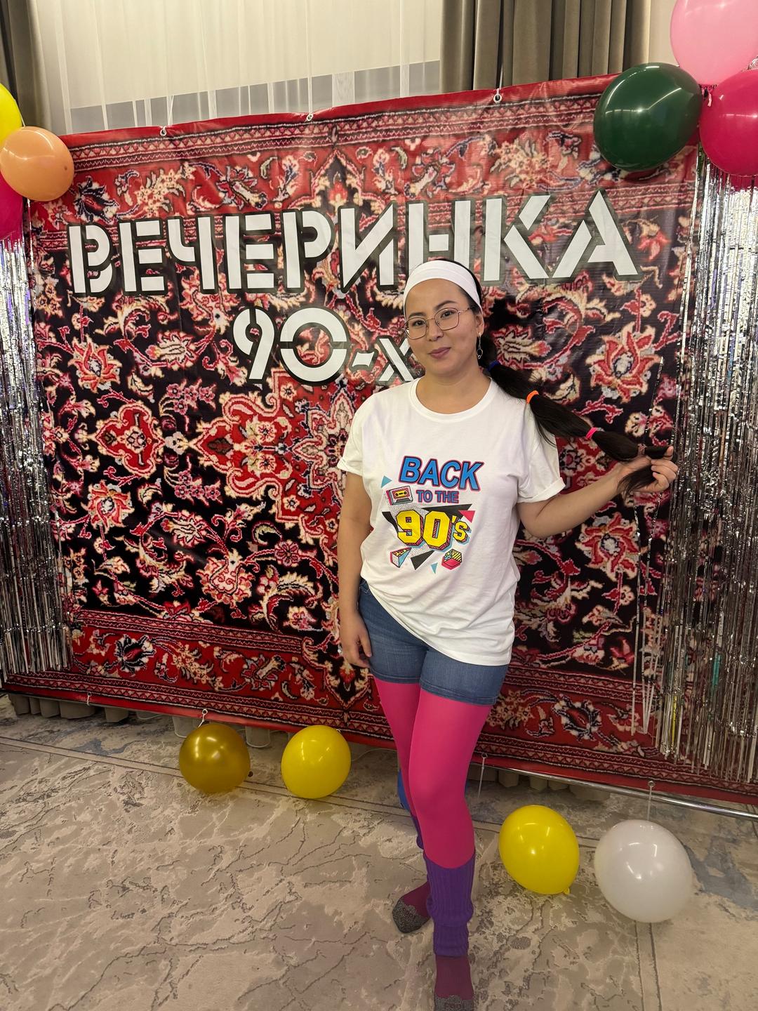 ФУТБОЛКА ПРИНТ Футболка 90-х  гетры фиолетовые — фото 2