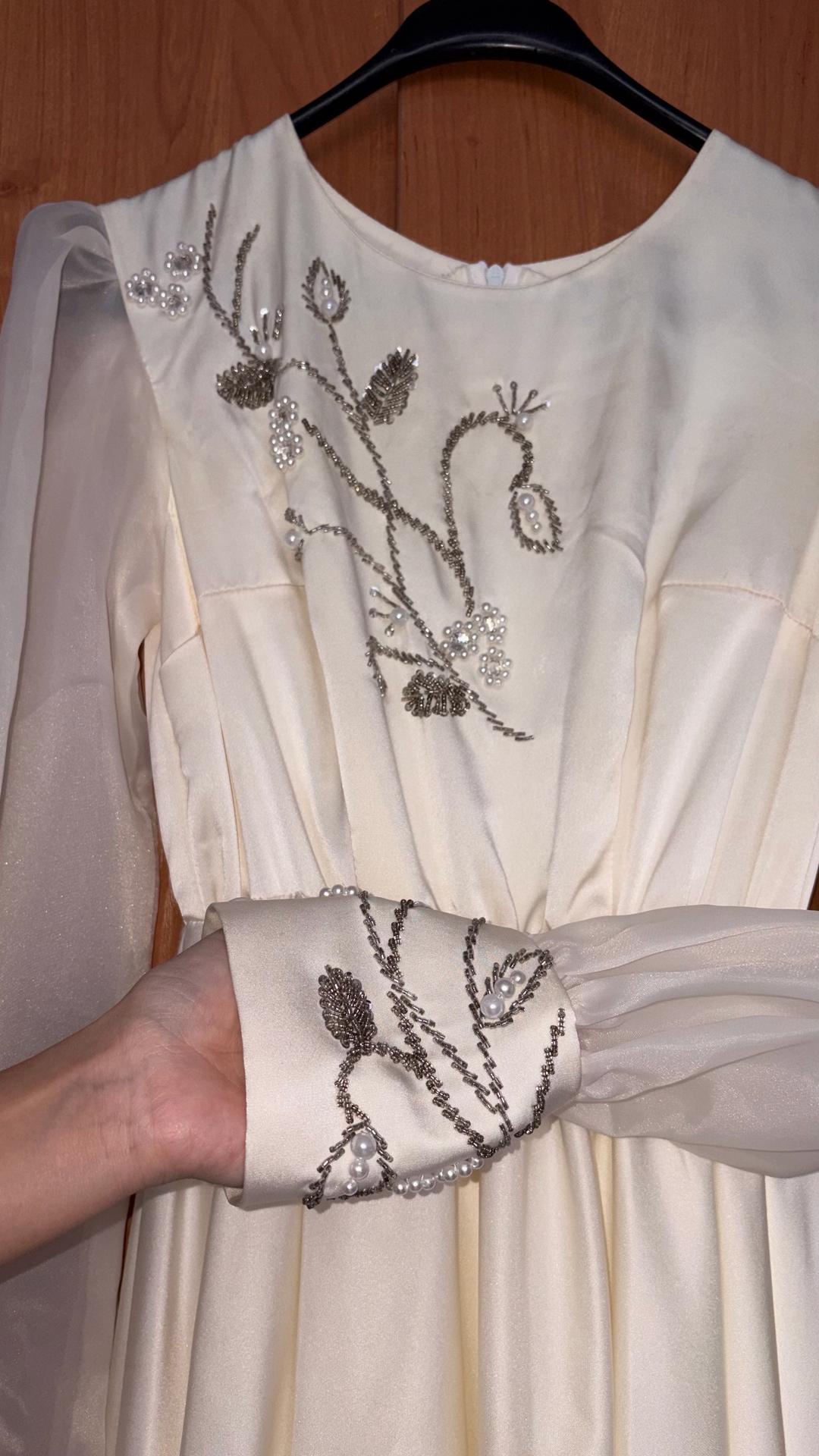 Handmade (ручная работа) Нежное платье цвета айвори с камнями — фото 2