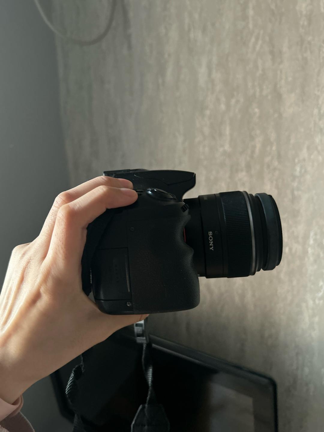 Sony Фотоаппарат Sony SLT-A57 с объективом и сумкой — фото 2