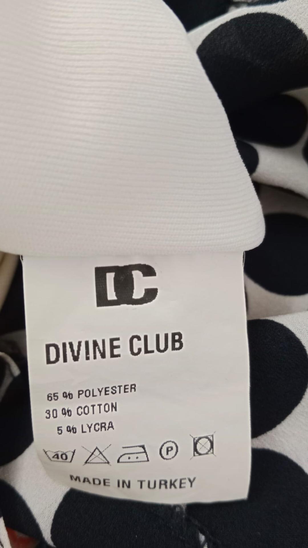 divine club Платье в горошек — фото 2