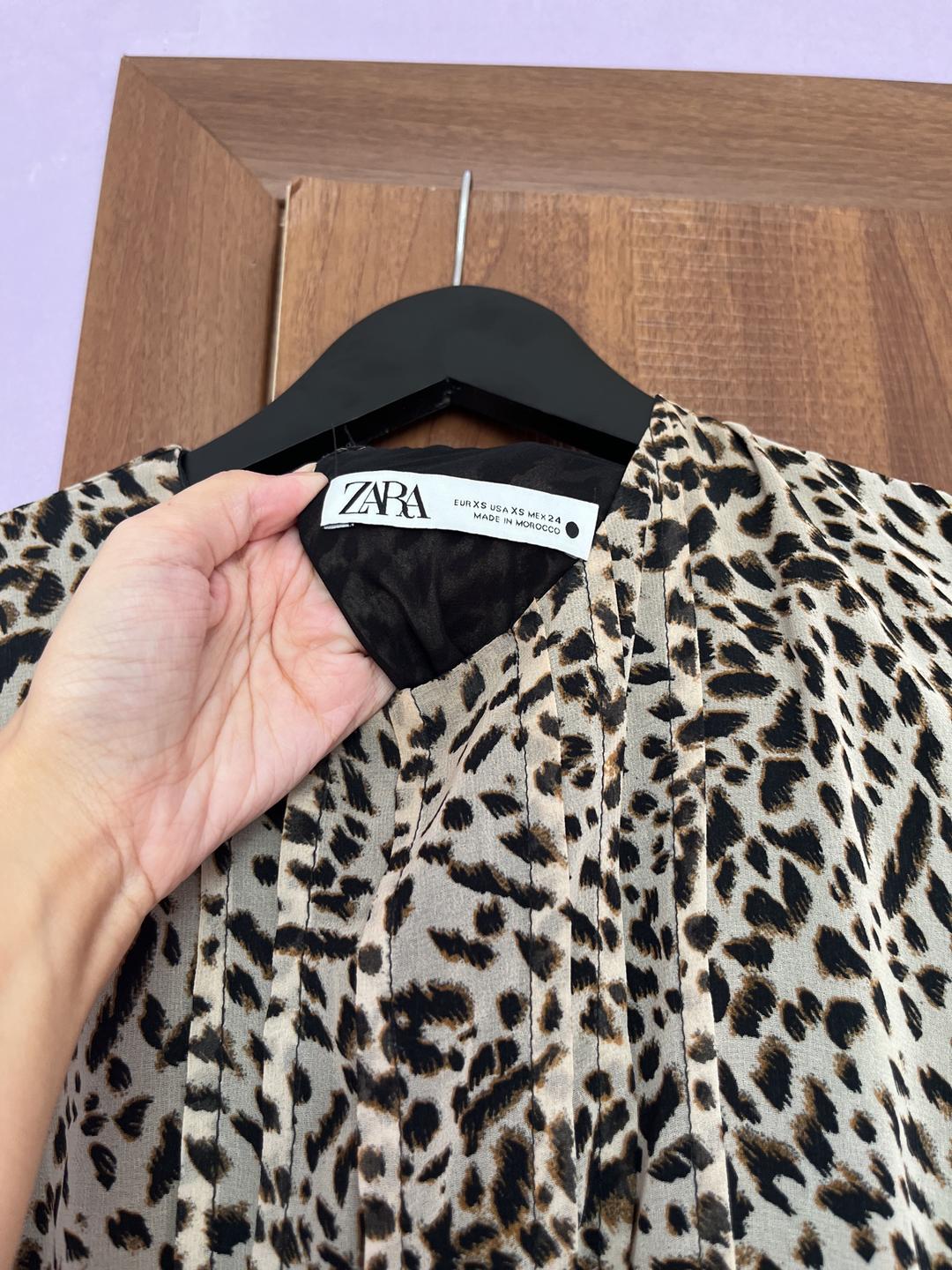 Zara Платье ZARA леопардовое повседневное — фото 2