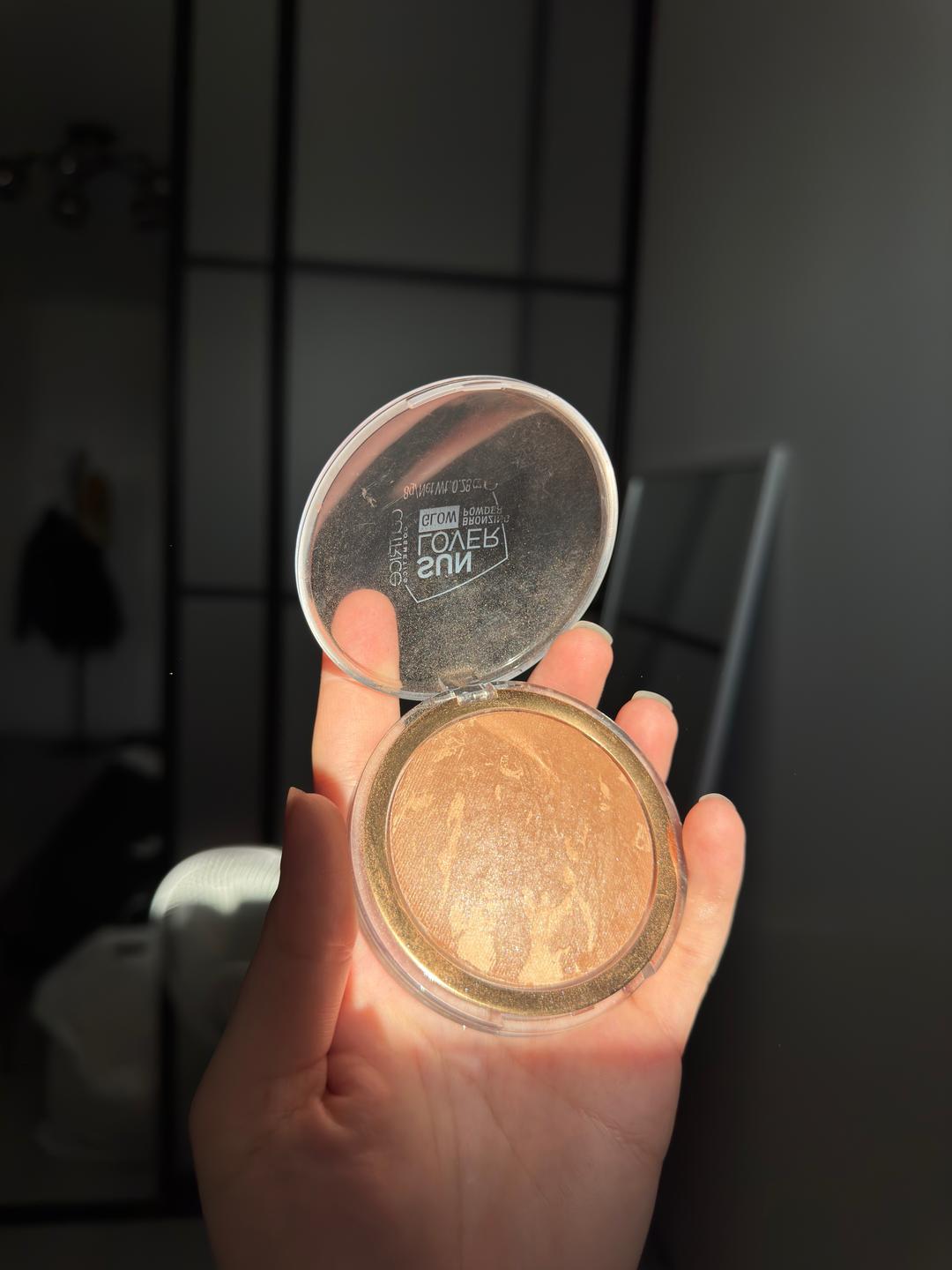 Catrice Бронзер Catrice Sun Lover Glow Bronzing Powder — фото 2