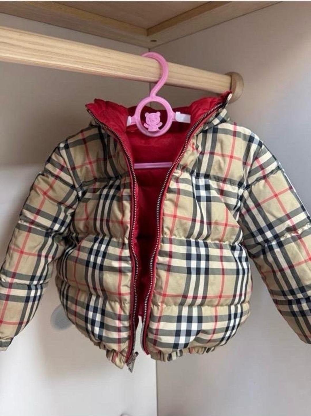 Burberry Burberry куртка детская евро зима двусторонняя — фото 2