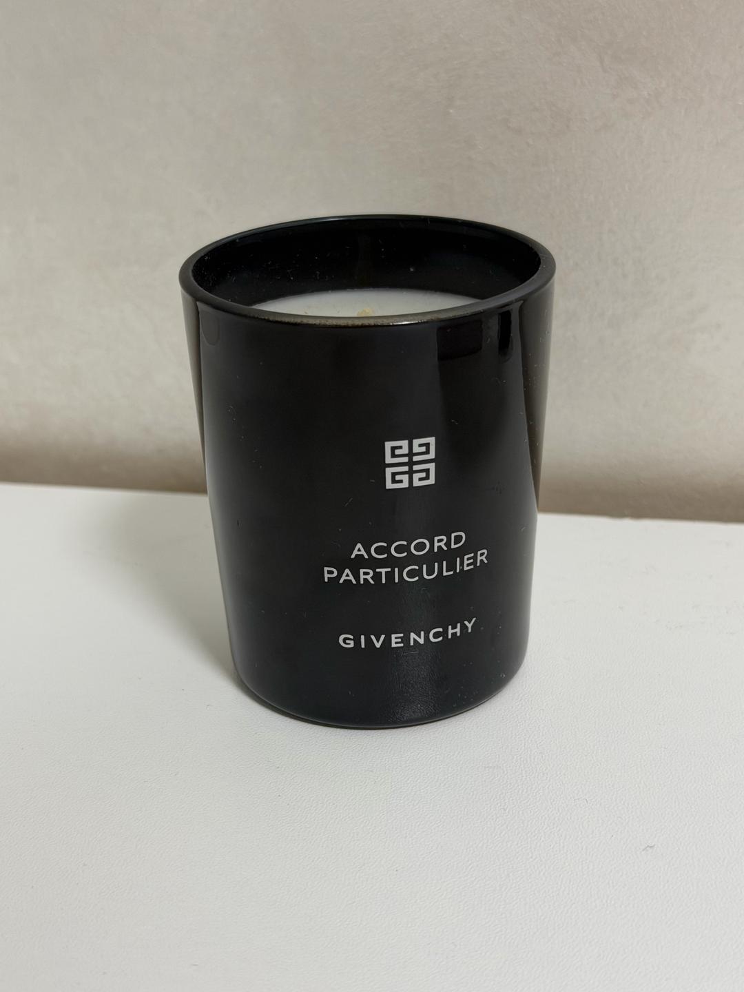 Givenchy Givenchy Accord Particulier ароматическая свеча — фото 2