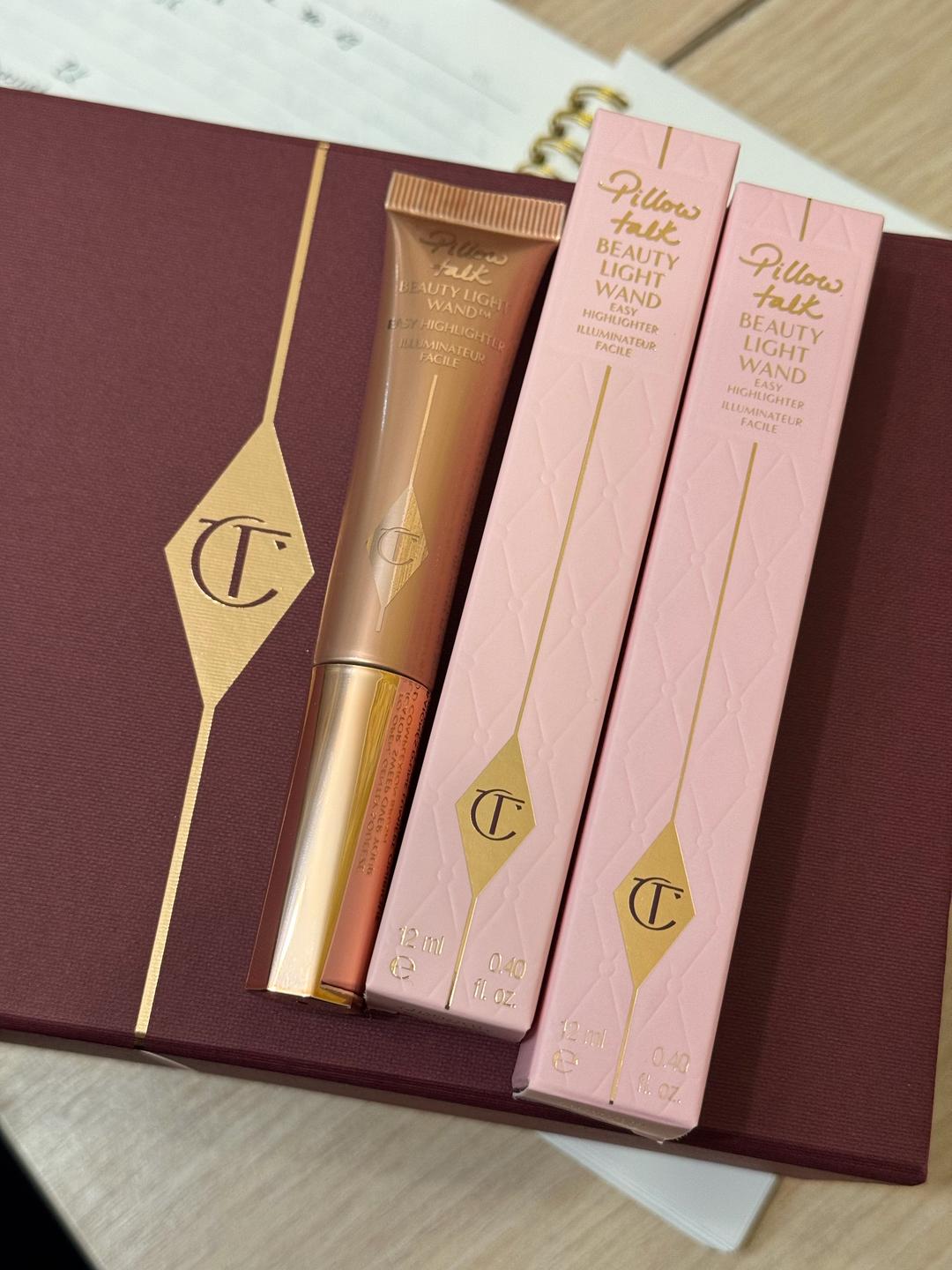 Charlotte Tilbury Хайлайтер Charlotte Tilbury Beauty Light Wand Pillow Talk — фото 2