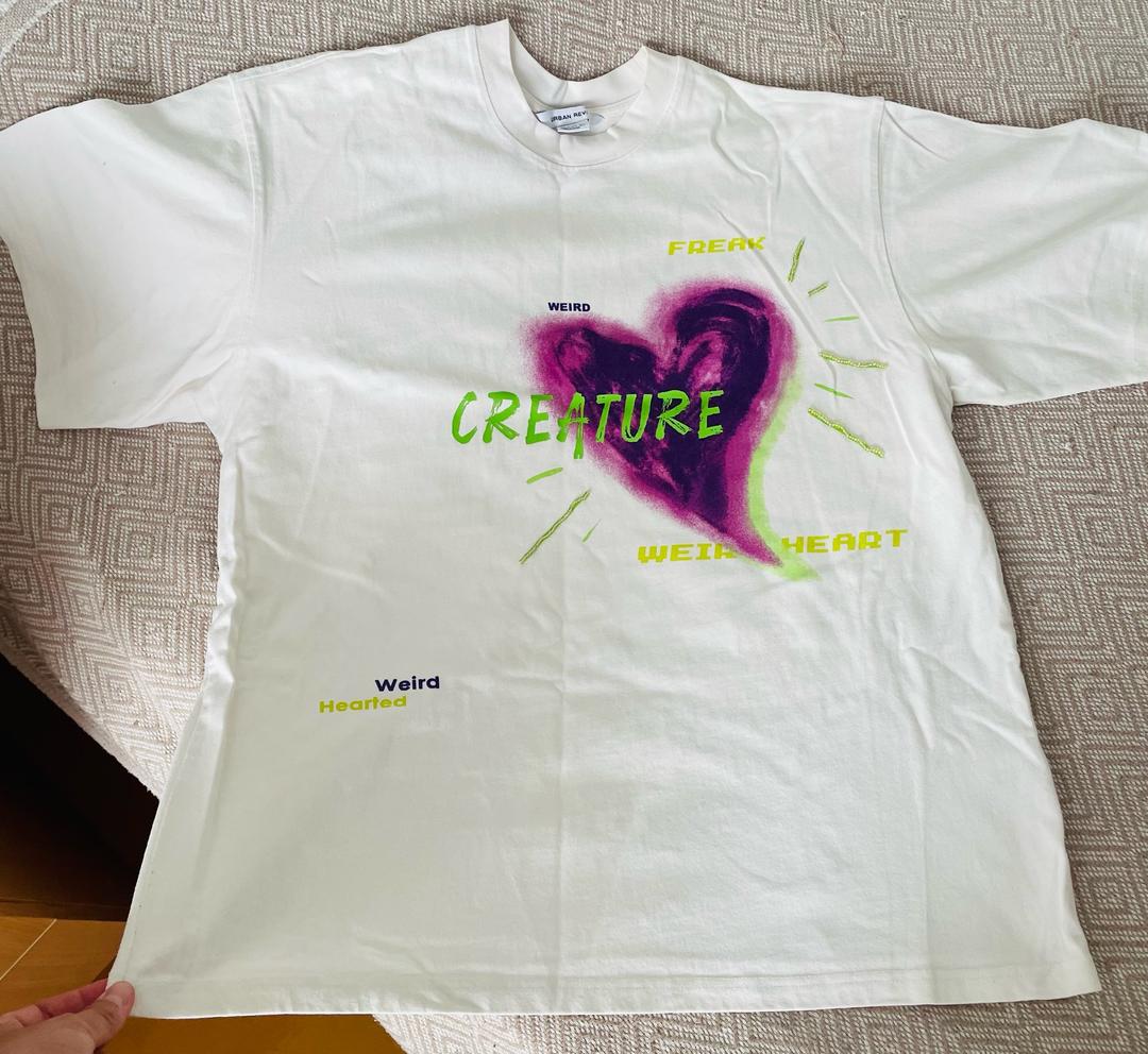 Urban Revivo Оверсайз Футболка «WEIRD HEART»  Твой Гранж-Манифест 💜💚 — фото 2