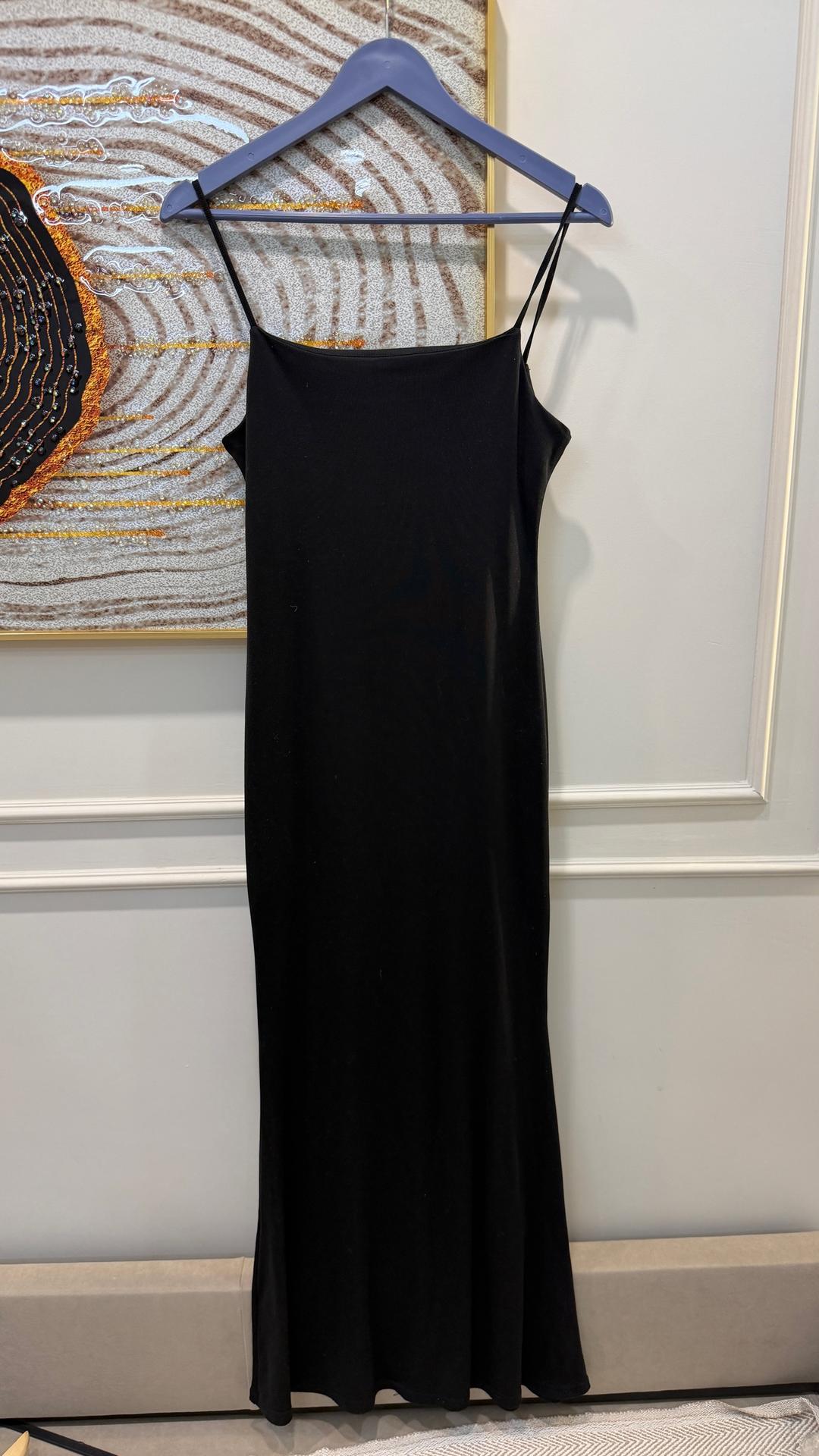 Blacky Brand Платье Blacky Brand на бретельках длина макси сидит по фигуре размер M — фото 2