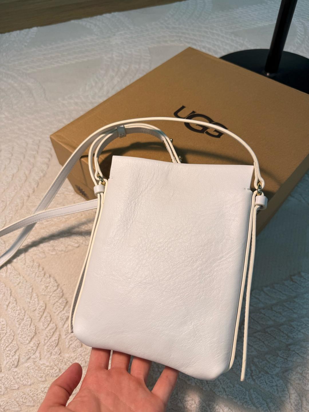 Massimo Dutti Кожаная мини-сумка Massimo Dutti (Натуральная кожа 100%) — фото 2