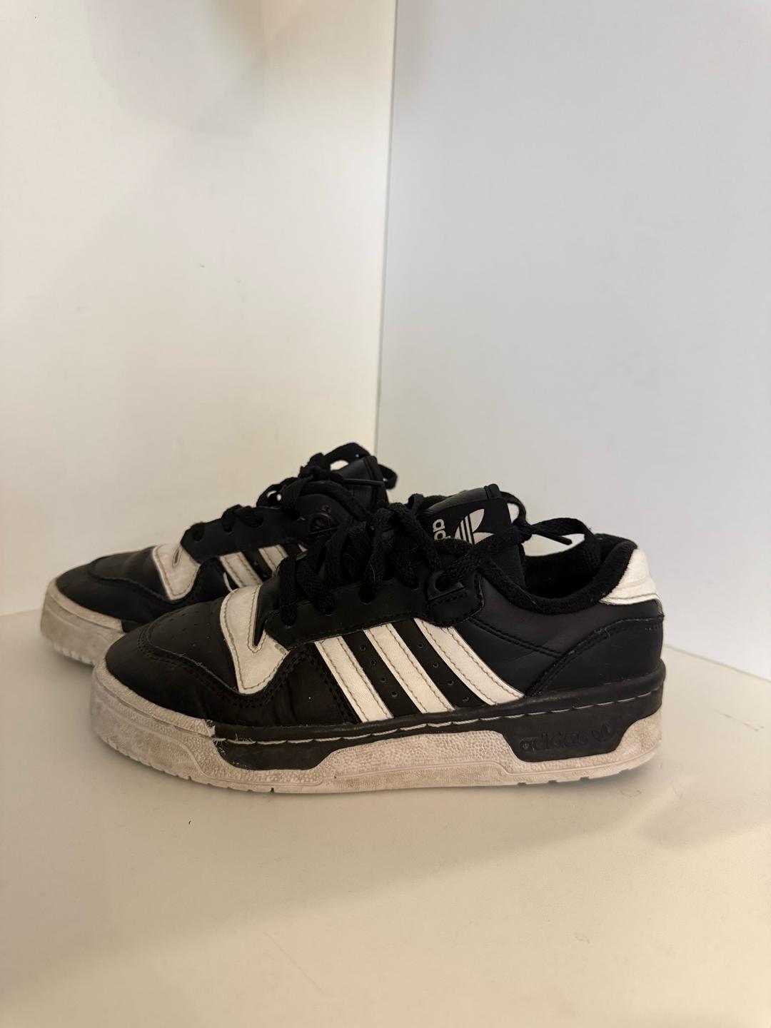 Adidas Кроссовки adidas — фото 2