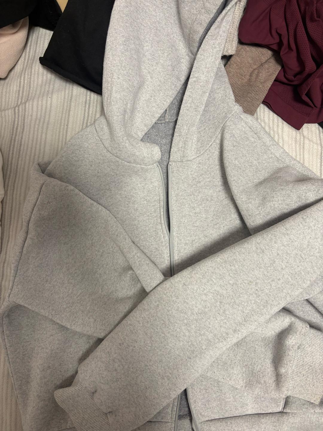 Bershka Толстовка с капюшоном на молнии — фото 2