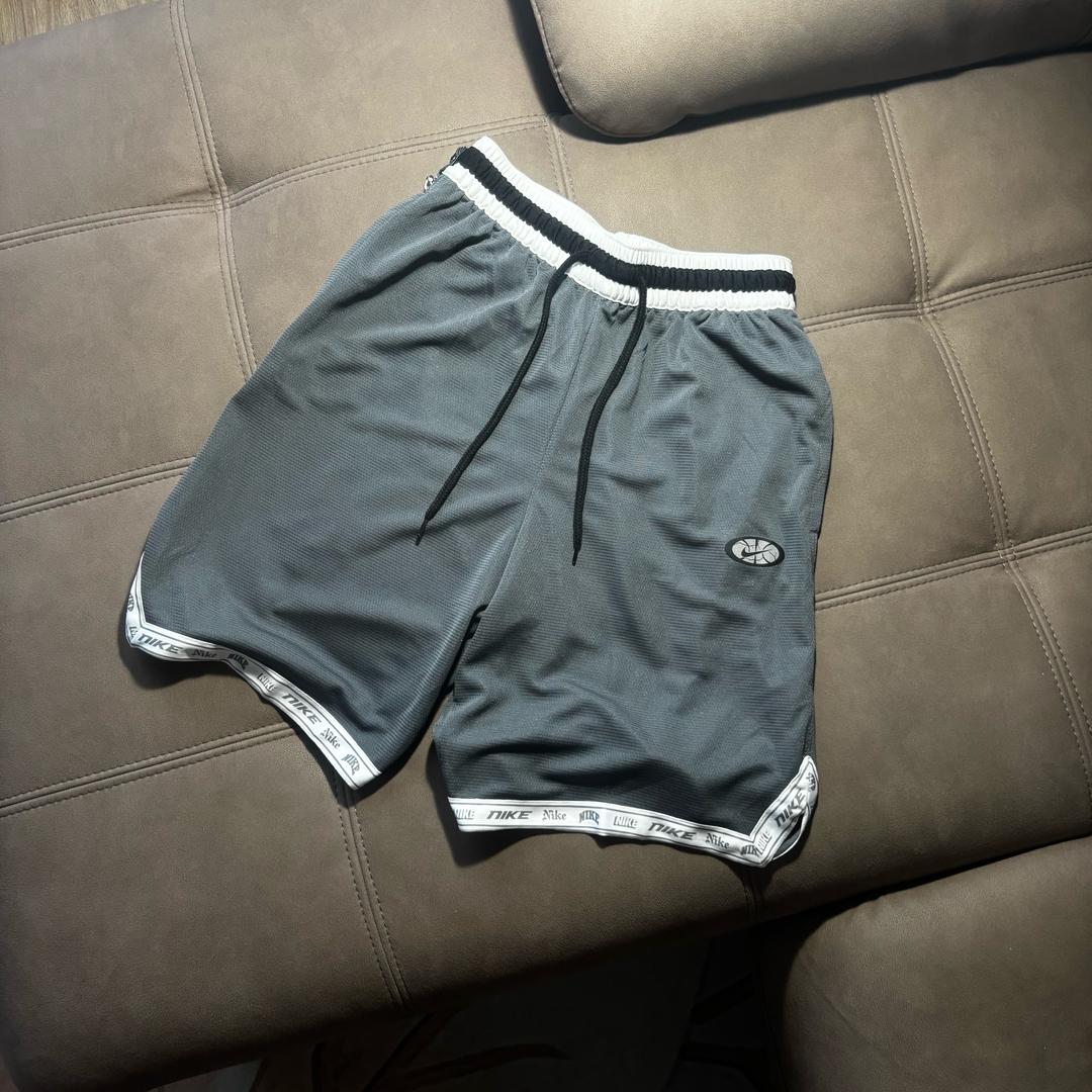 Nike Спортивные шорты Nike — фото 2