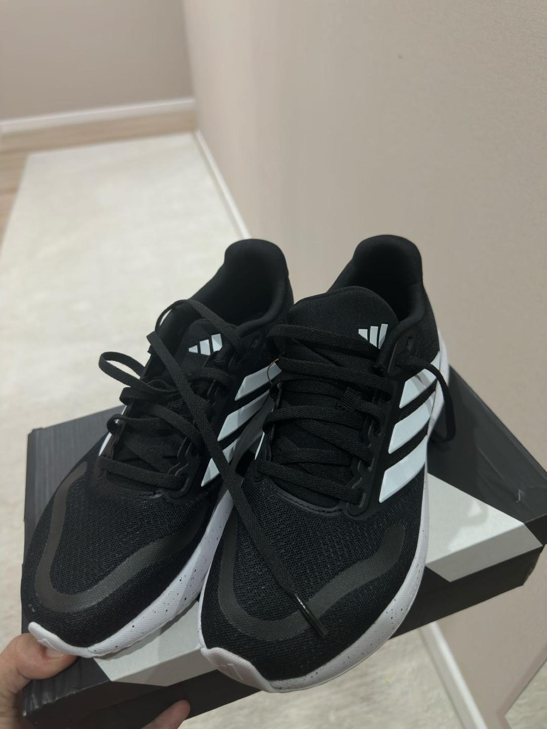 Adidas Кроссовки adidas — фото 2