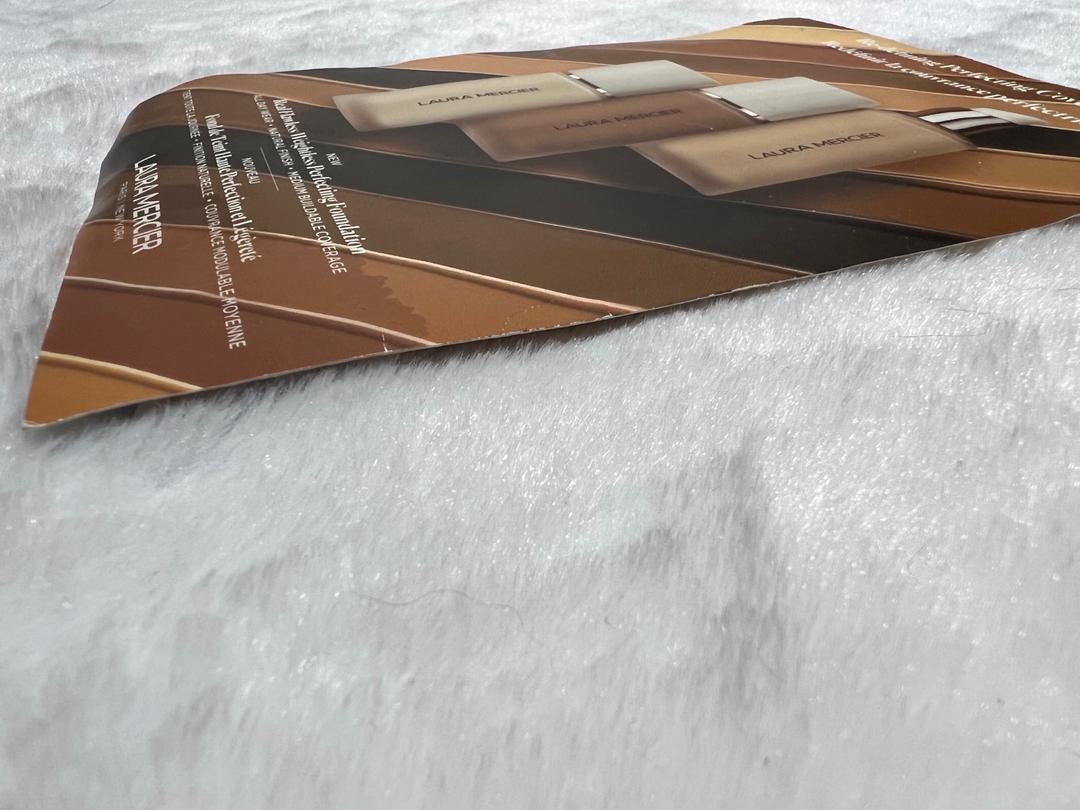 laura mercier Laura Mercier пробник 6 цветов тональная основа Flawless Weightless крем — фото 2