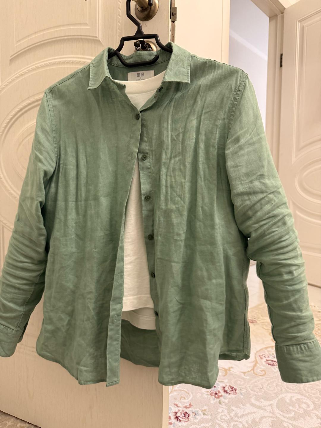 Uniqlo Зеленая льняная рубашка — фото 2